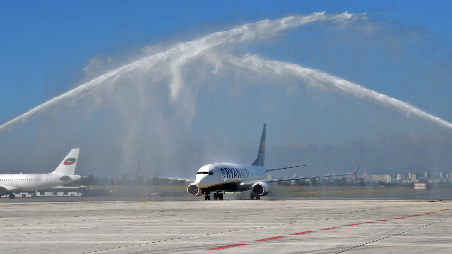 Rayanair Vzobnovyava Poletite Si Do Letishe Burgas